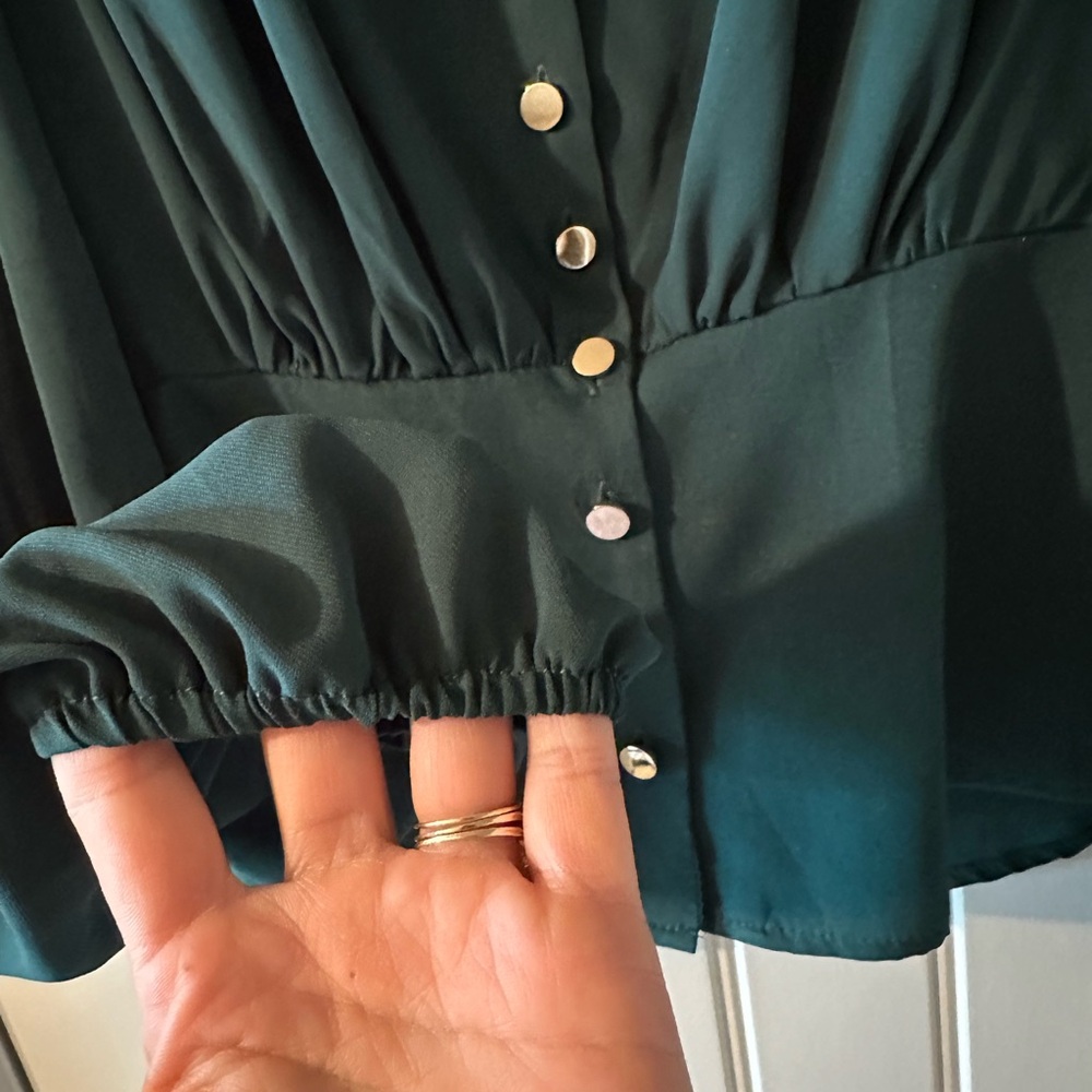 Lulu's Button-Up Blouse - Picture 6 of 8